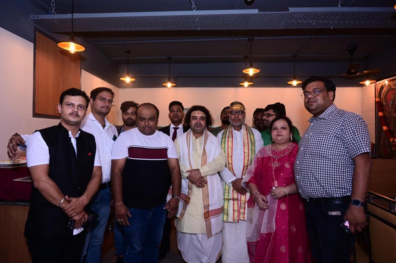 Hotel Dolphin International Varanasi Luaran gambar