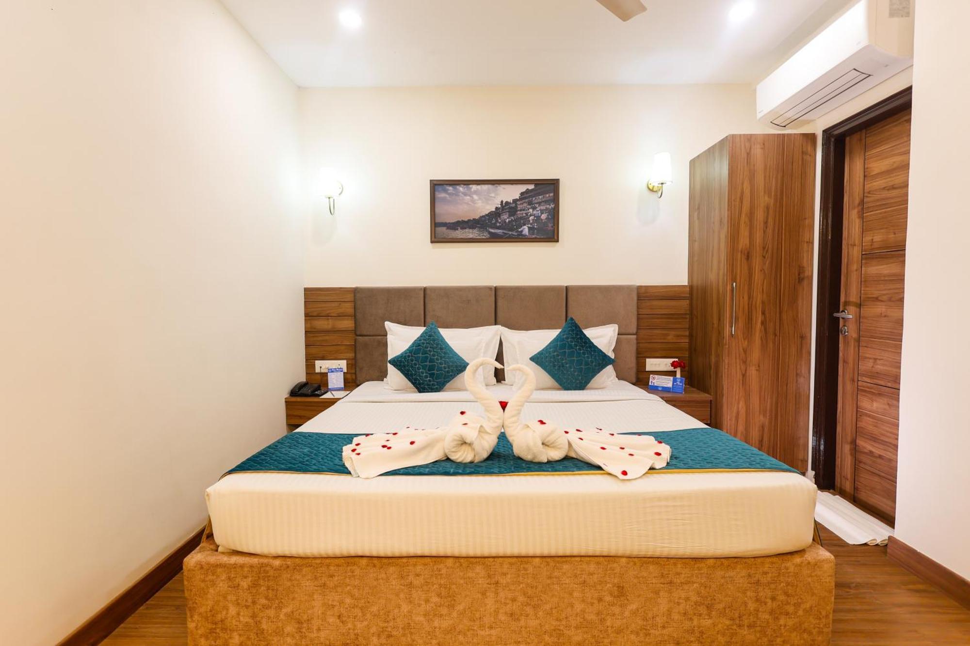Hotel Dolphin International Varanasi Luaran gambar