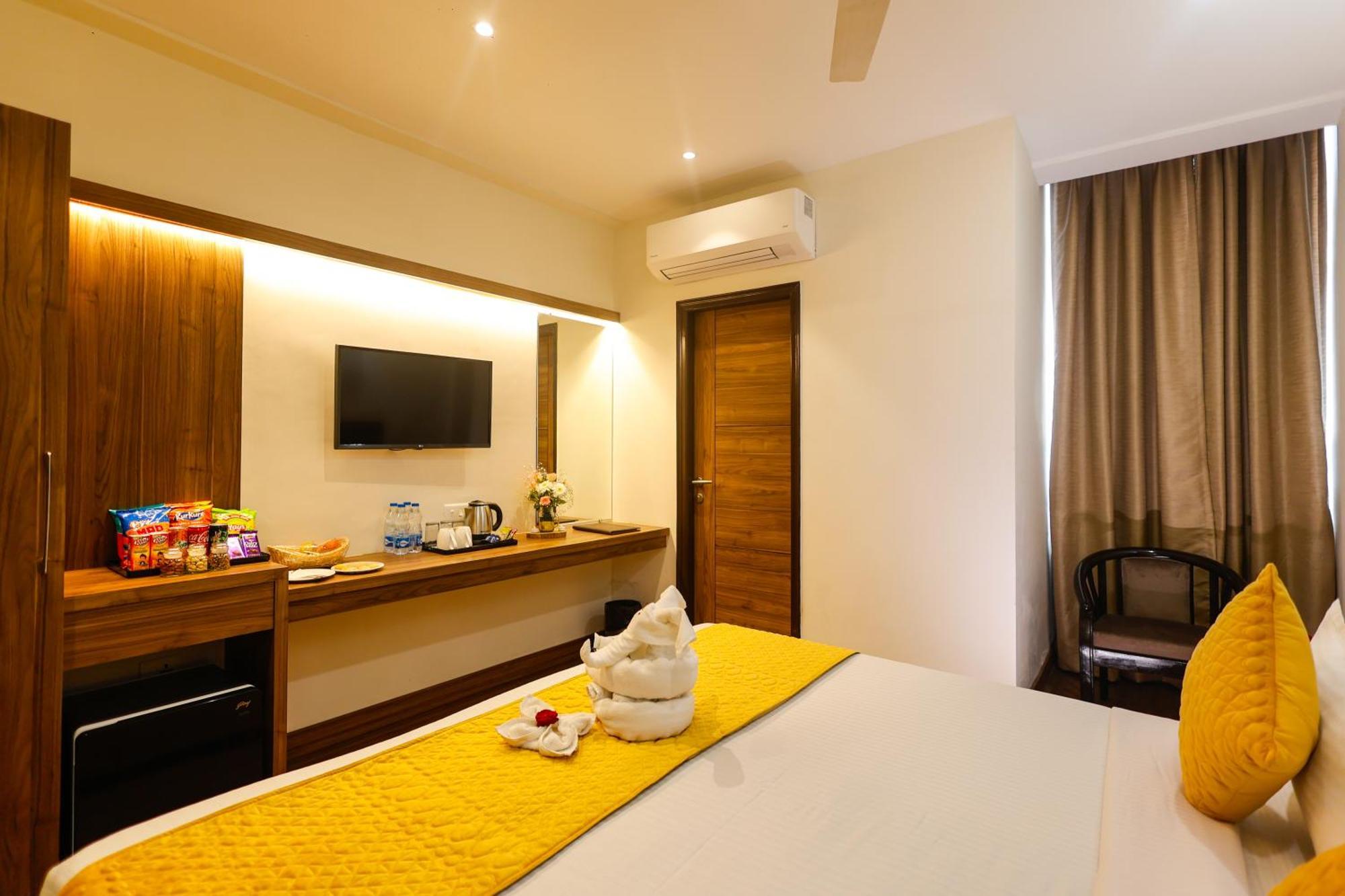 Hotel Dolphin International Varanasi Luaran gambar