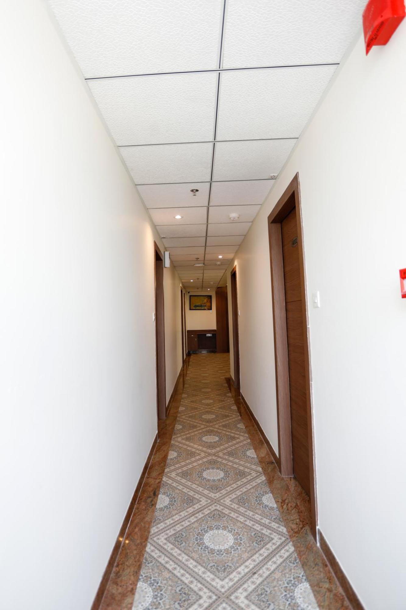 Hotel Dolphin International Varanasi Luaran gambar