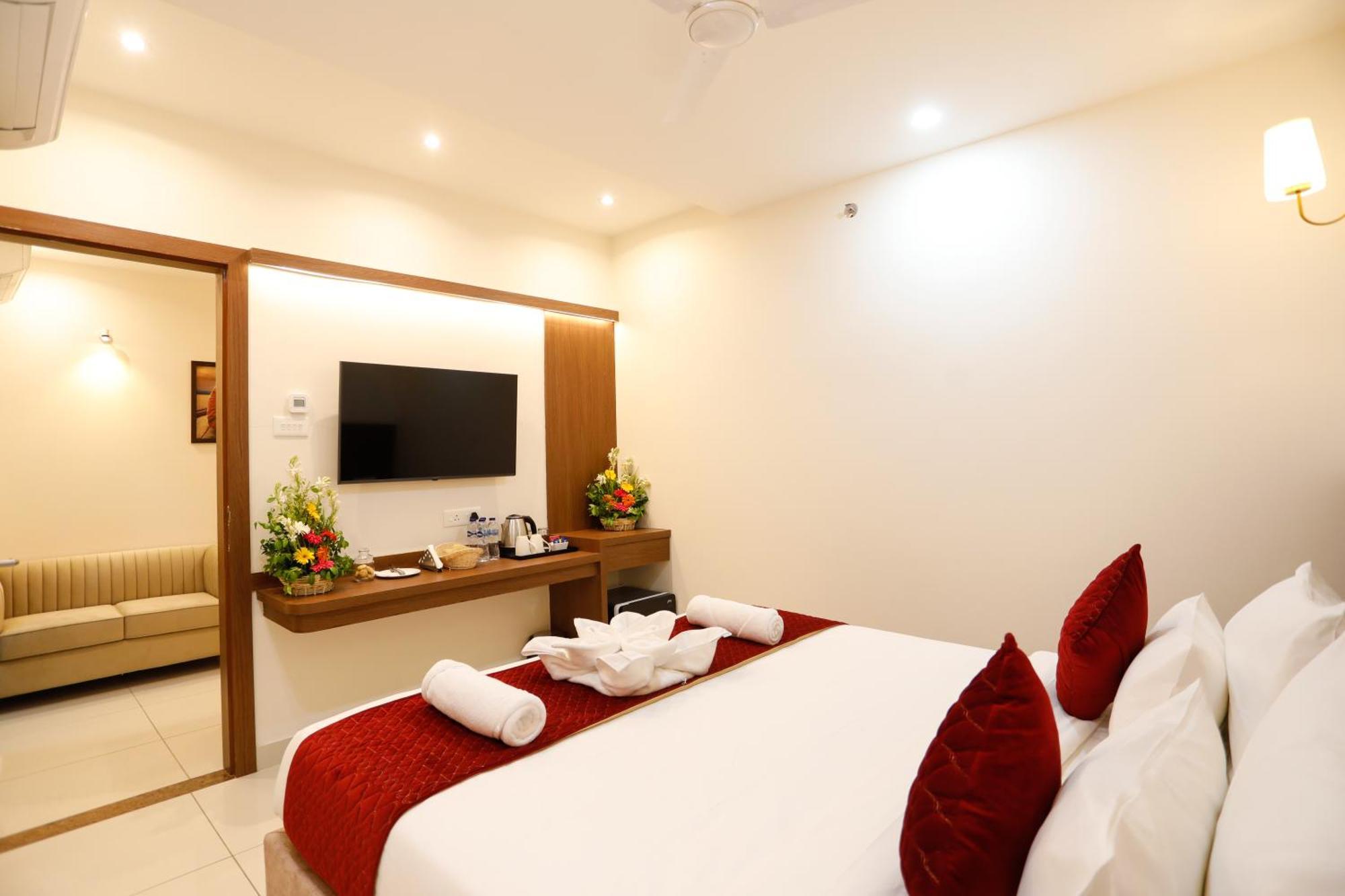 Hotel Dolphin International Varanasi Luaran gambar