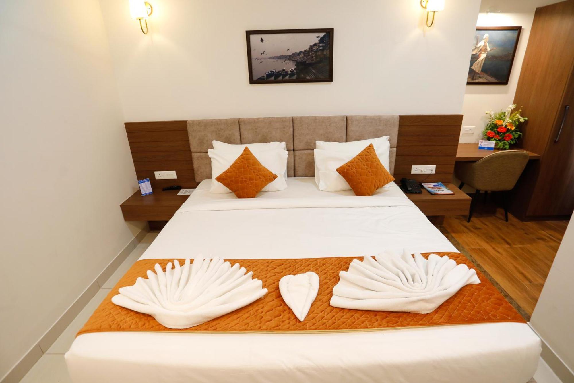 Hotel Dolphin International Varanasi Luaran gambar