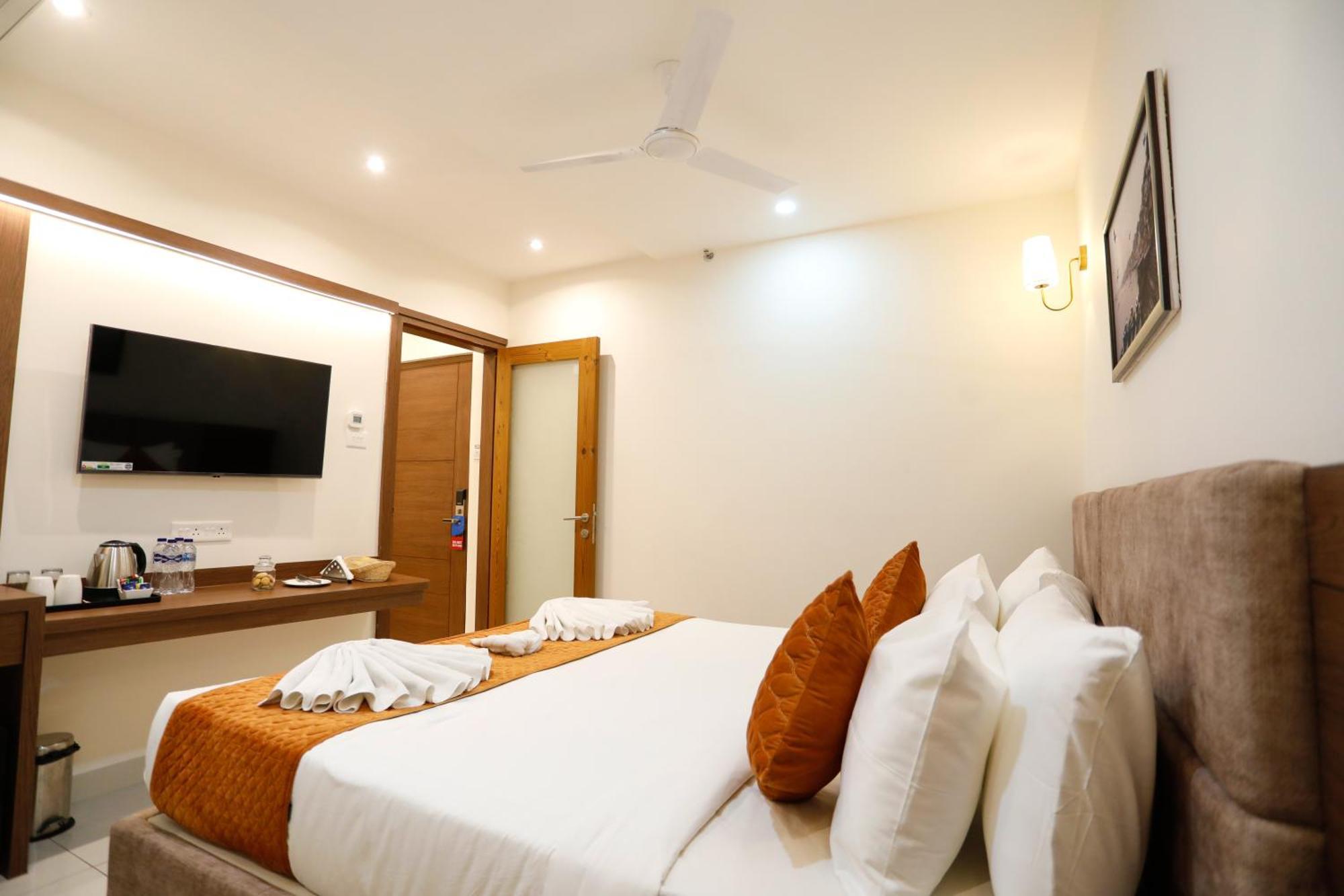 Hotel Dolphin International Varanasi Luaran gambar